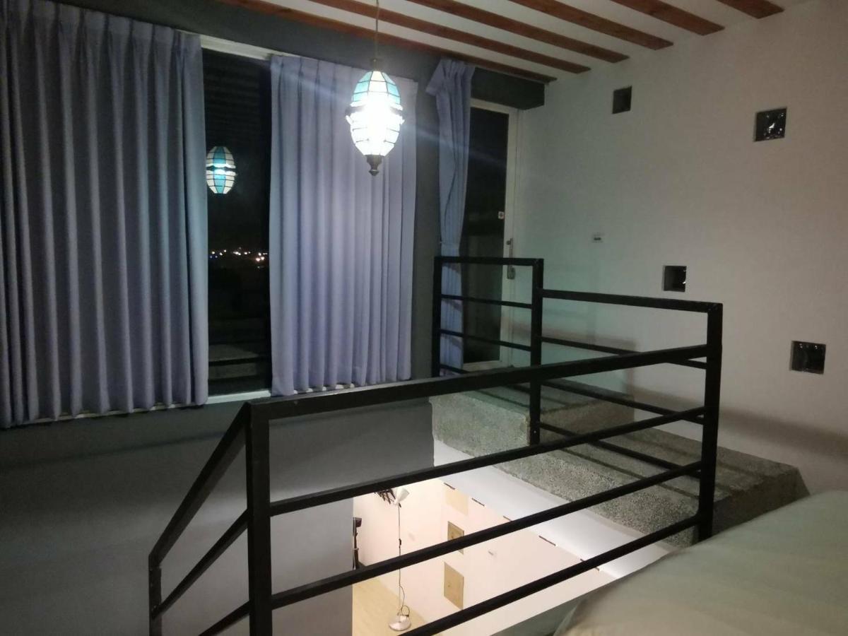 Oasis Inn Старе місто Хенчун Екстер'єр фото