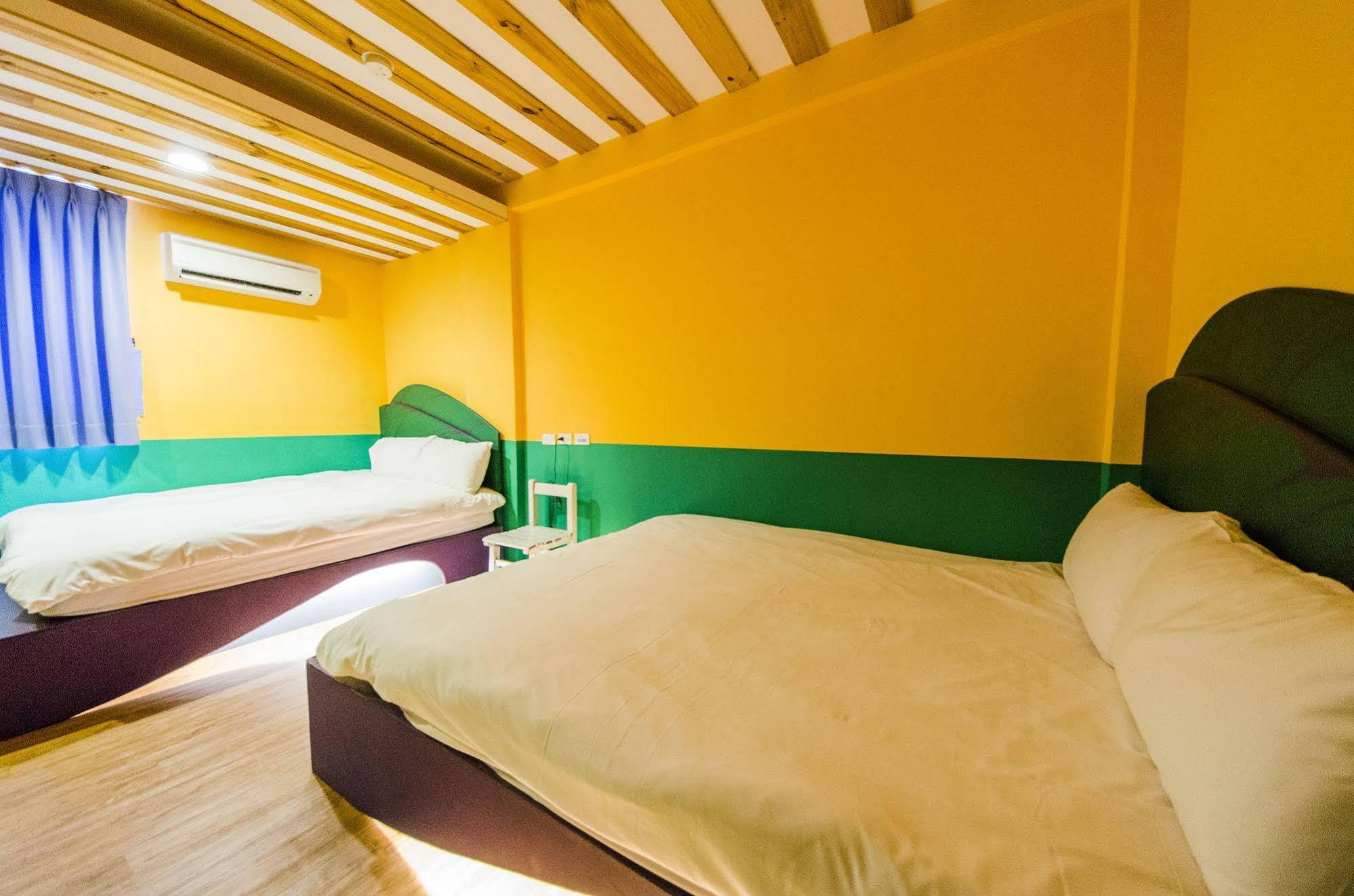 Oasis Inn Старе місто Хенчун Екстер'єр фото