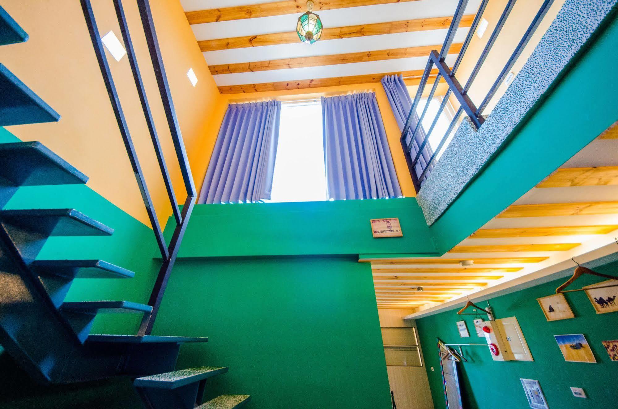 Oasis Inn Старе місто Хенчун Екстер'єр фото